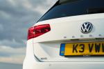 Volkswagen Passat GTE Estate 2019 года (UK)